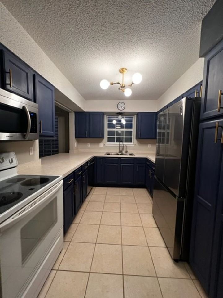 359 Canterbury Cir Nw - Photo 7 of 18
