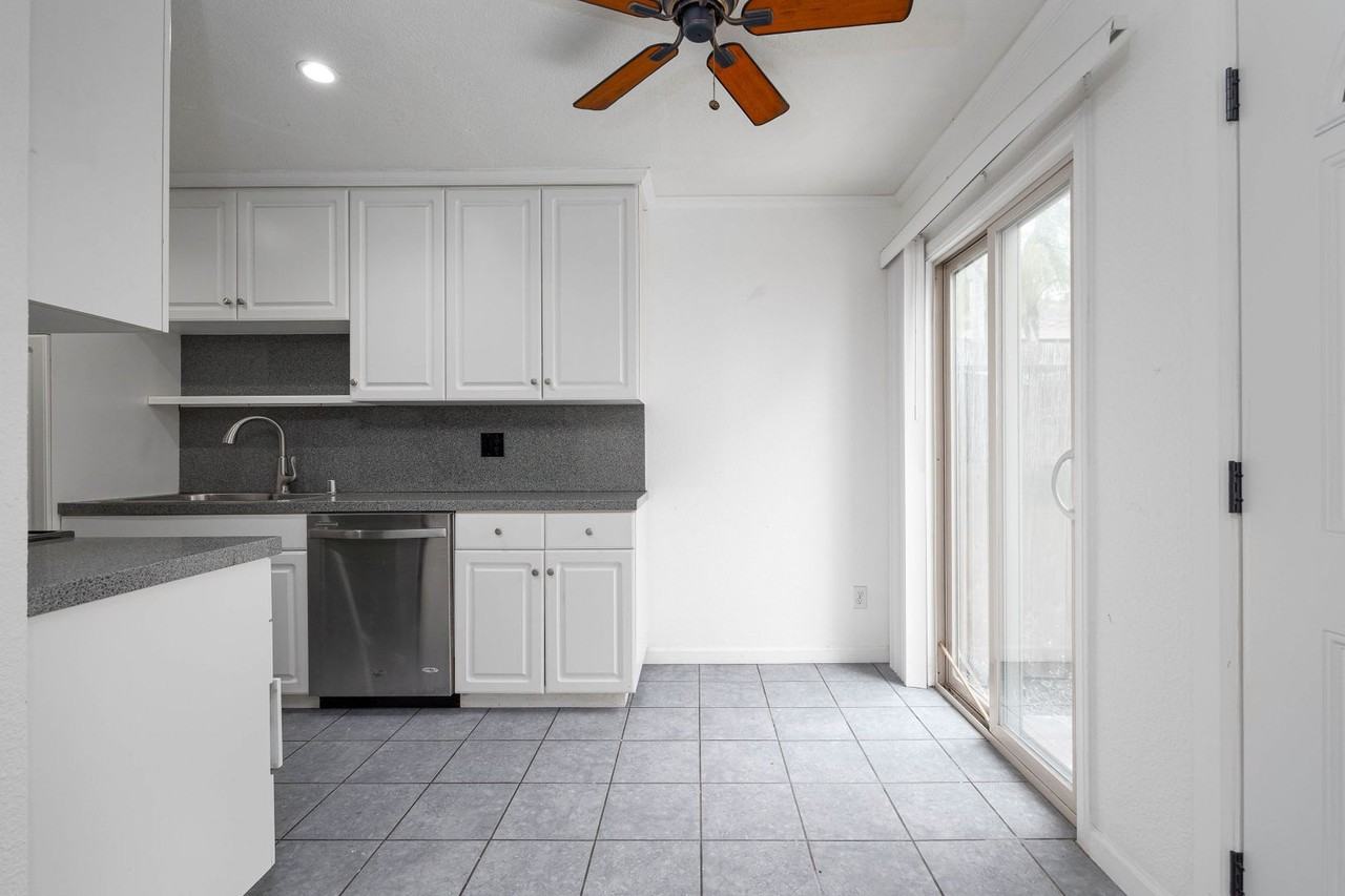 8138 Winter Gardens Blvd #11 - Photo 4 of 13