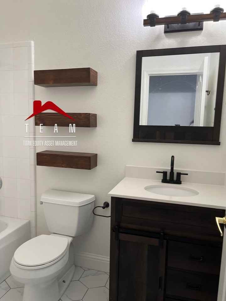 5231 Del Vista Way - Photo 6 of 20