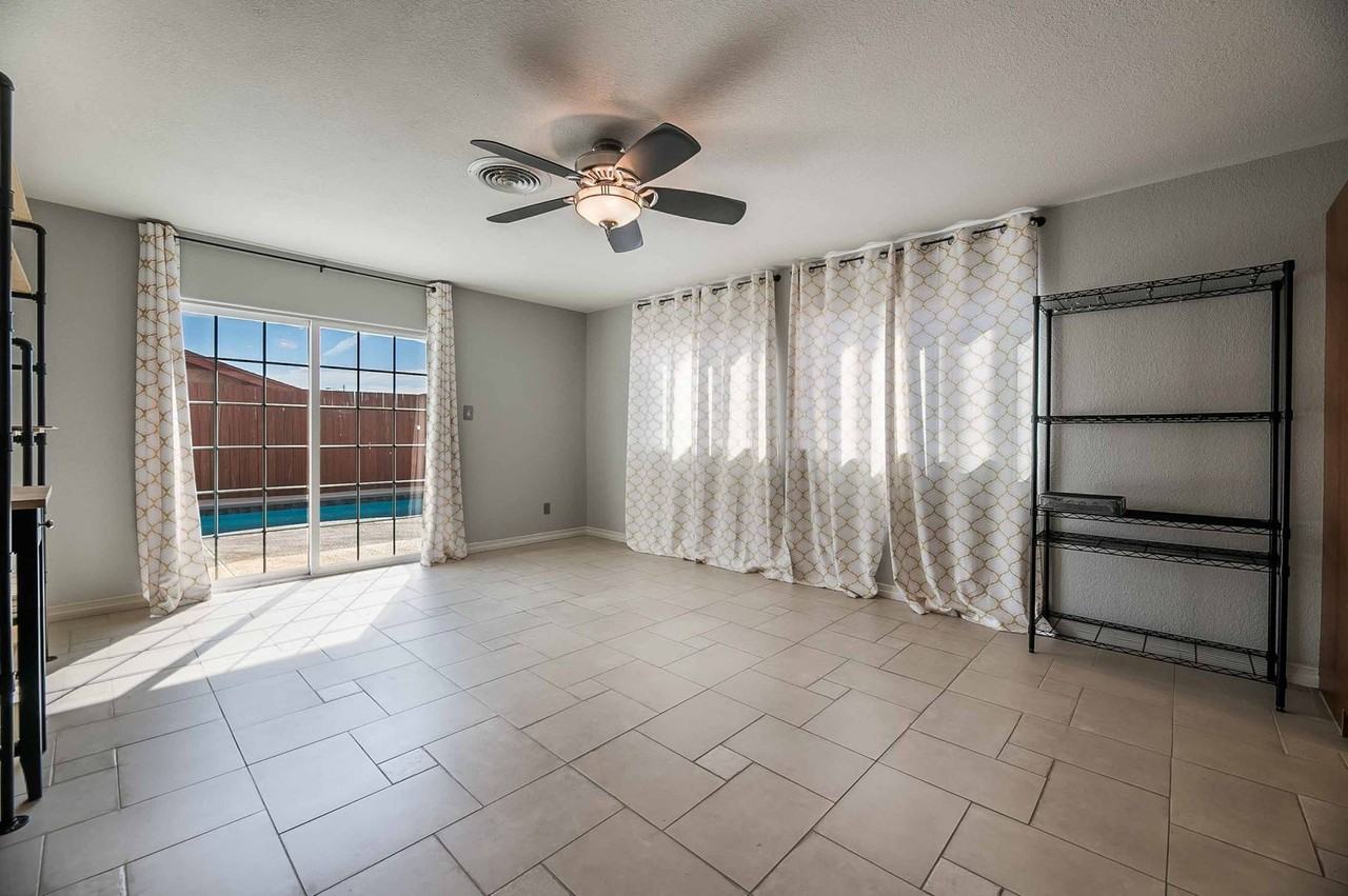 836 N 21st St - Photo 5 of 25