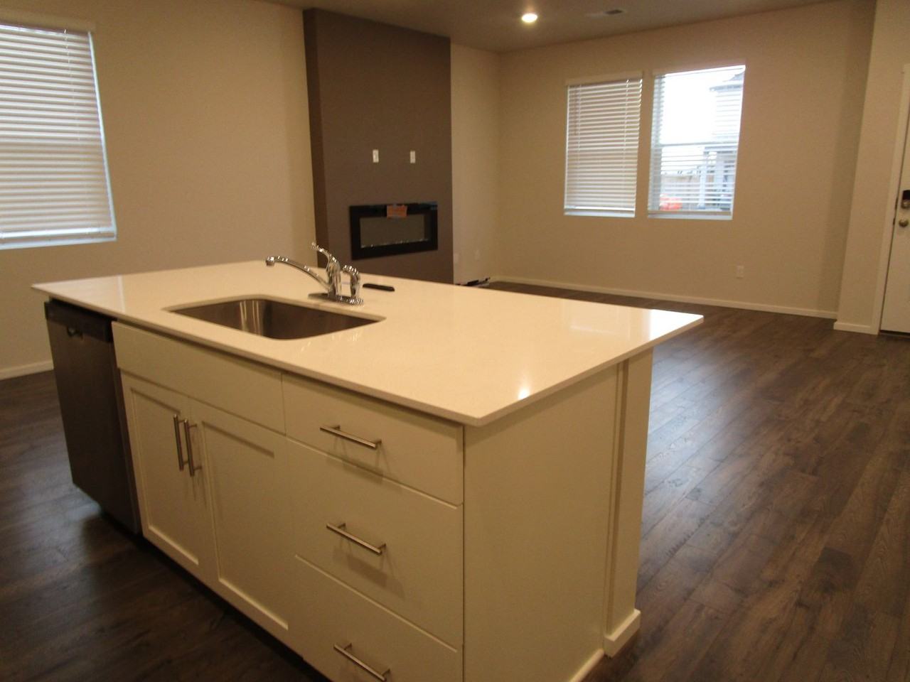 512 Ne Union Loop - Photo 6 of 14