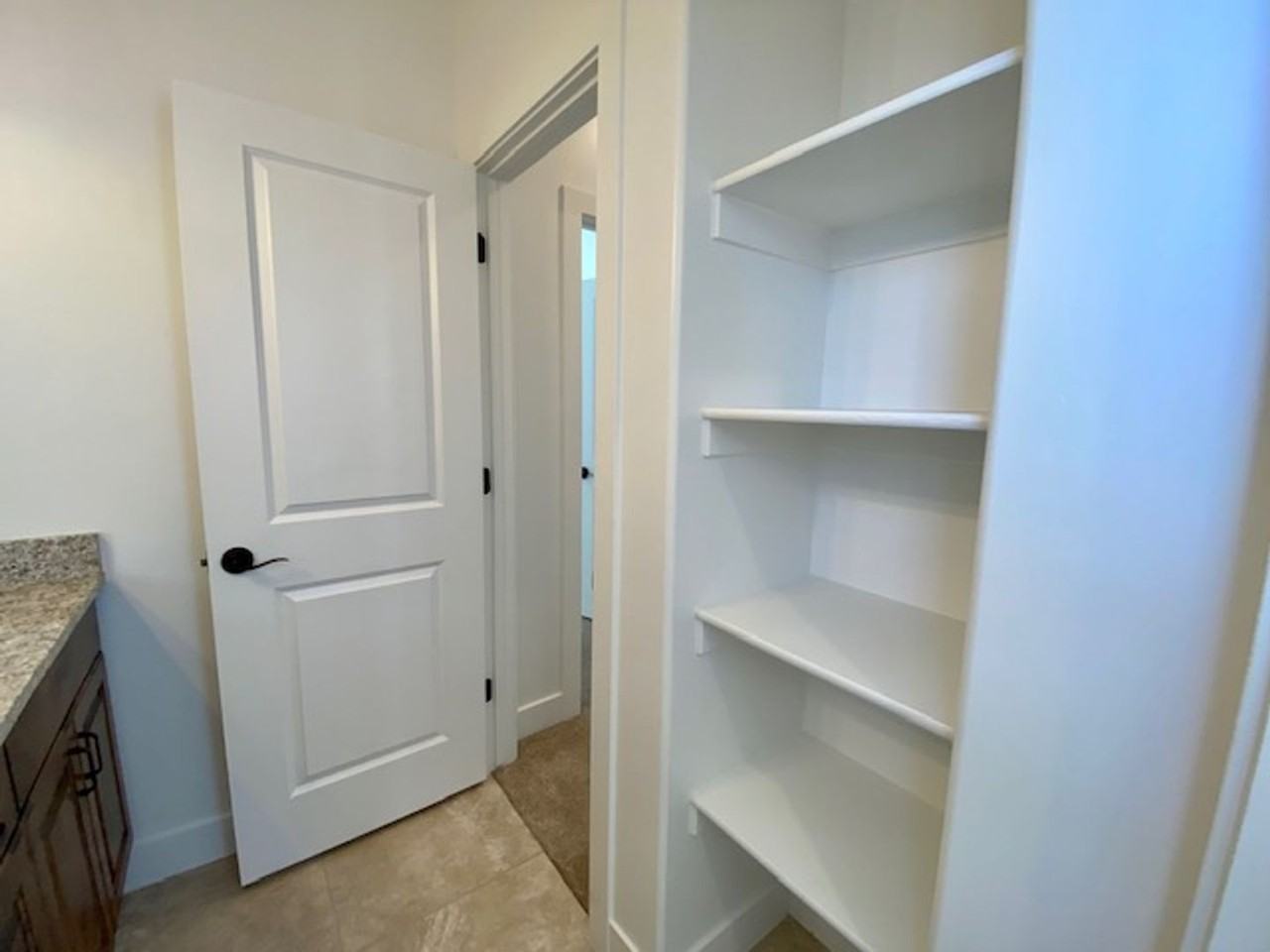 2473 W 350 N - Photo 7 of 36