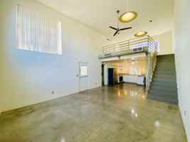 featured image of 1250 E Manlove St