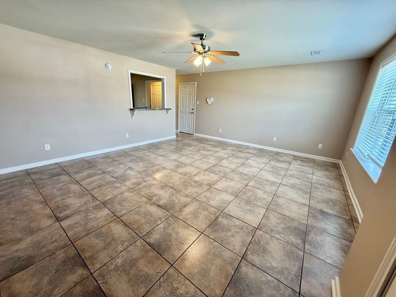 339 Princess Pl - Photo 2 of 15