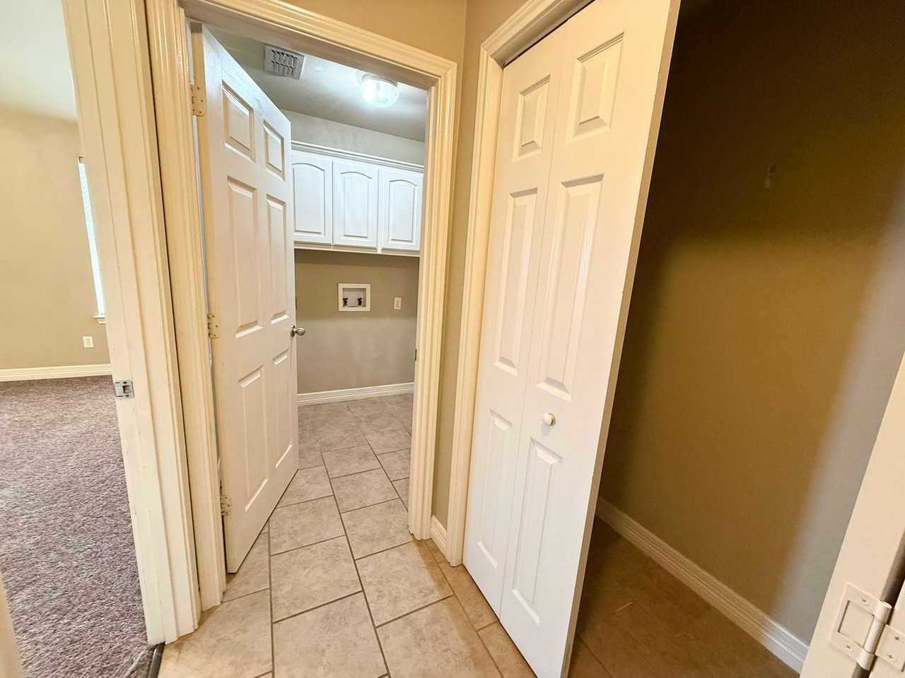 8340 Stonebridge Way - Photo 5 of 27