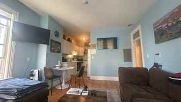 featured image of 1512 Commonwealth Ave