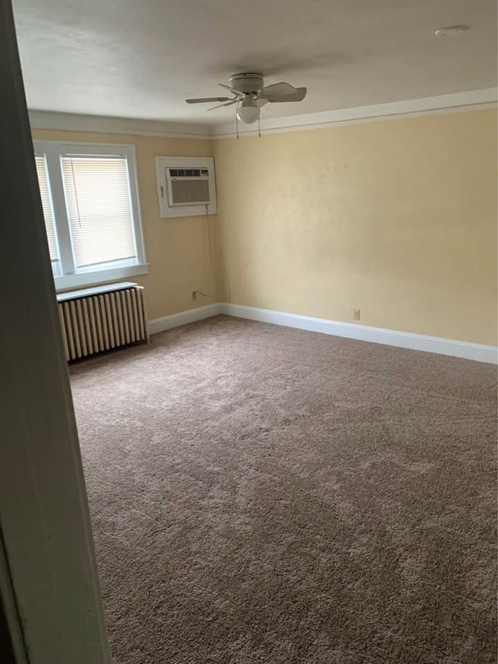 107 4th St W - Photo 3 of 11