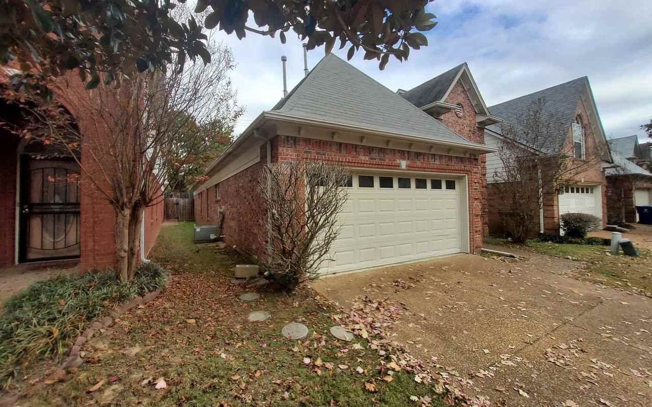 2706 Bending Elm Dr - Photo 2 of 23
