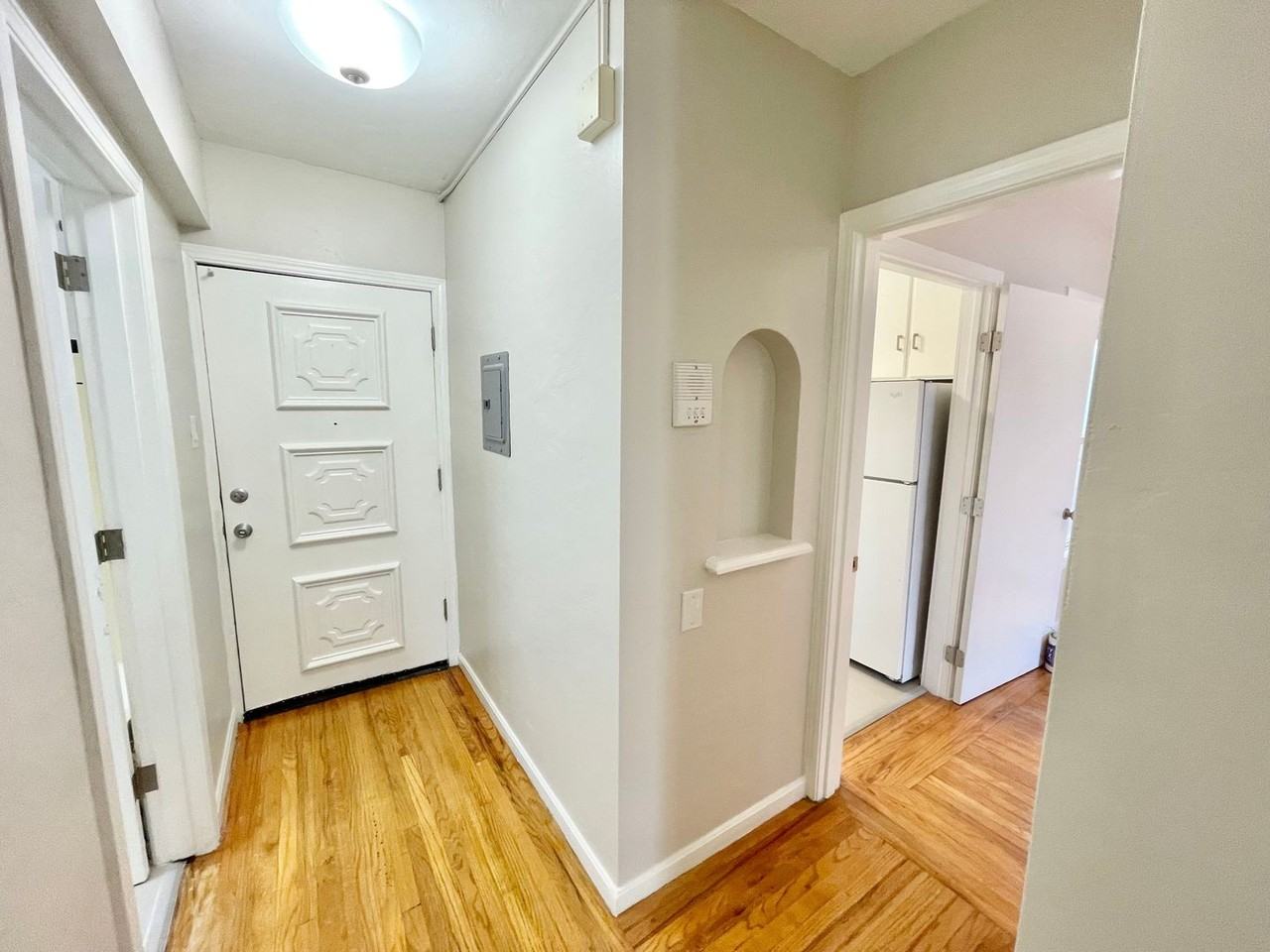 5020 California St #4 - Photo 5 of 20