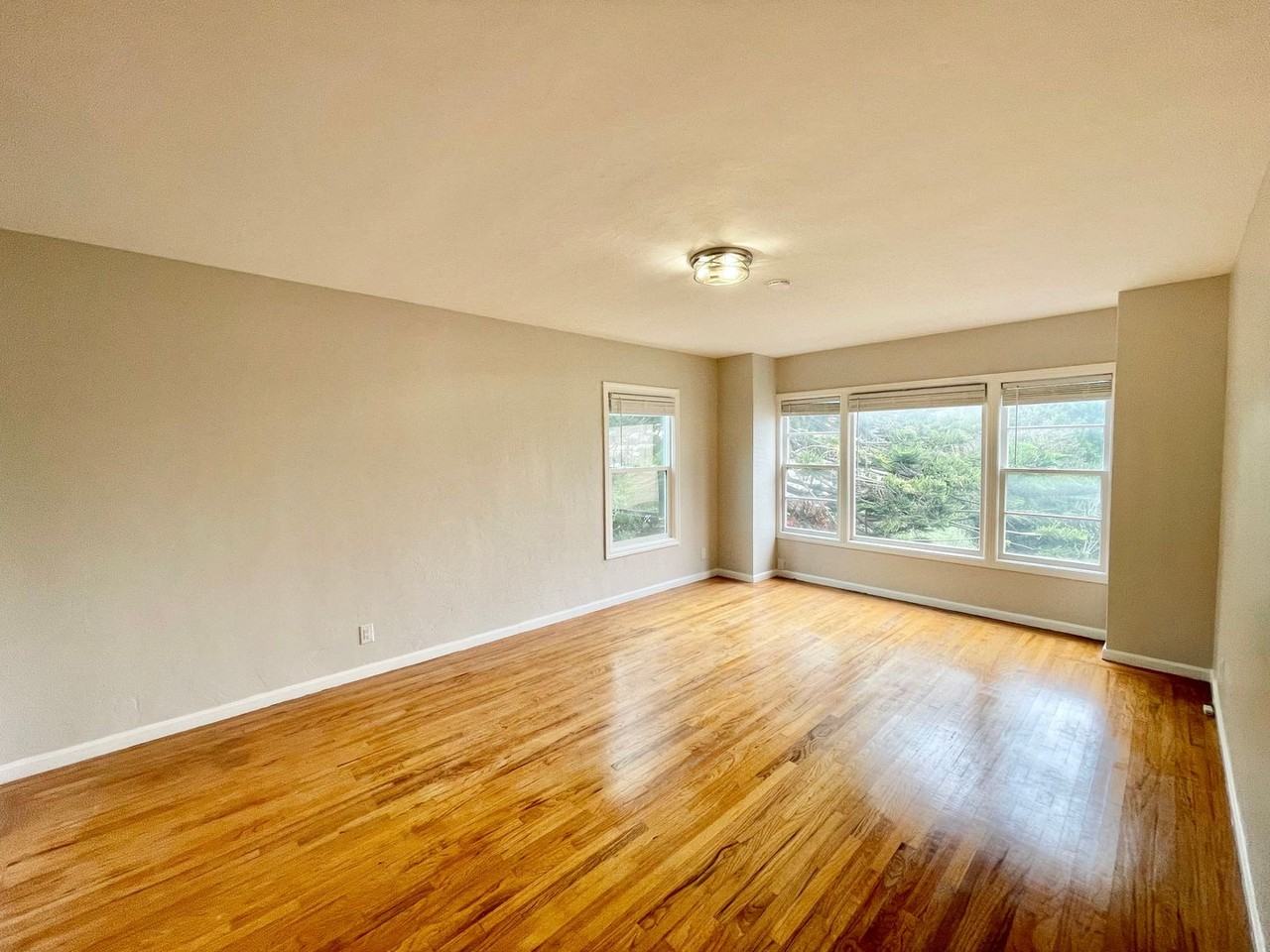 5020 California St #4 - Photo 7 of 20