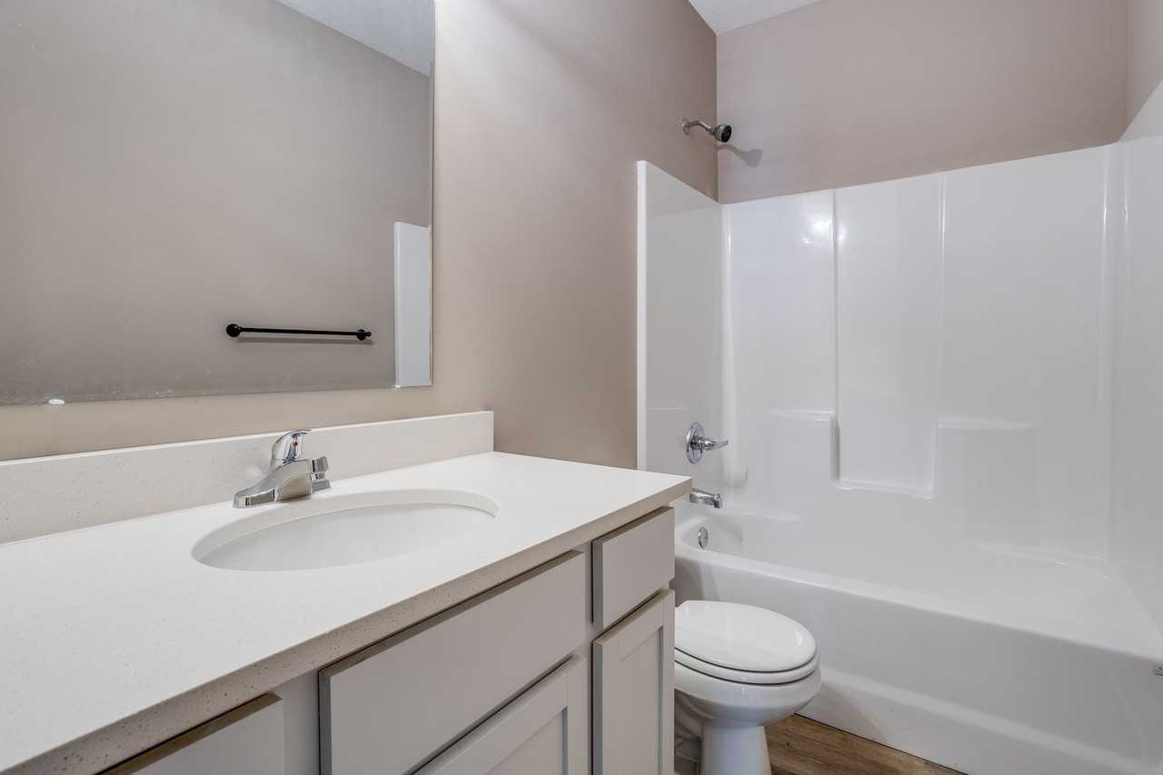 1625 S Limuel St - Photo 7 of 10