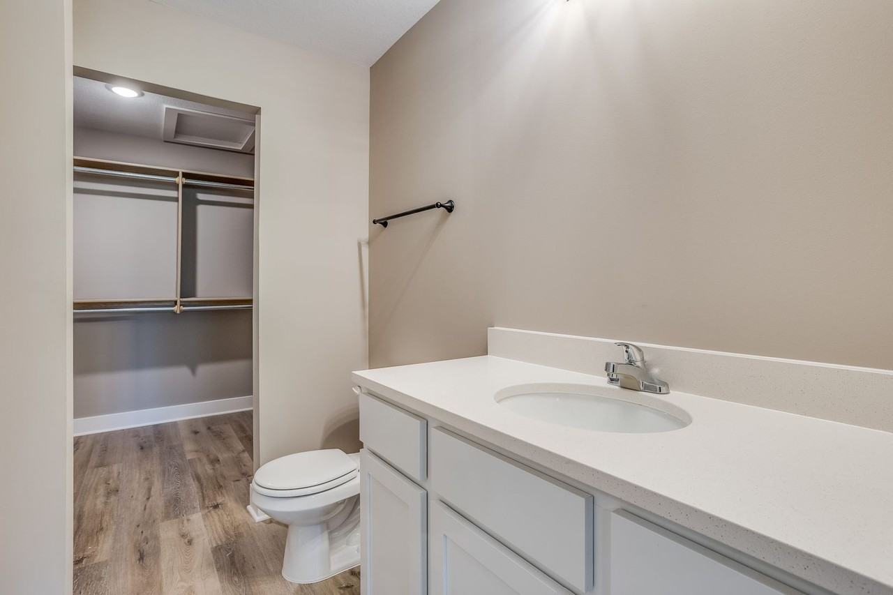1629 S Limuel St - Photo 5 of 12