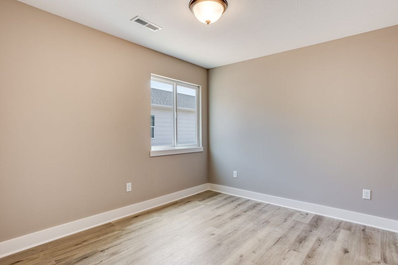 1629 S Limuel St - Photo 7 of 12