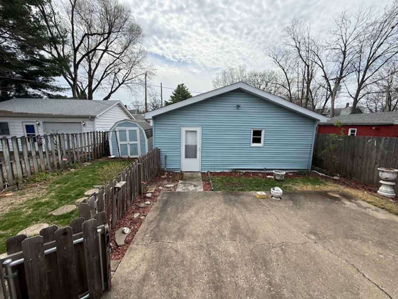 1134 W Cook St - Photo 2 of 14
