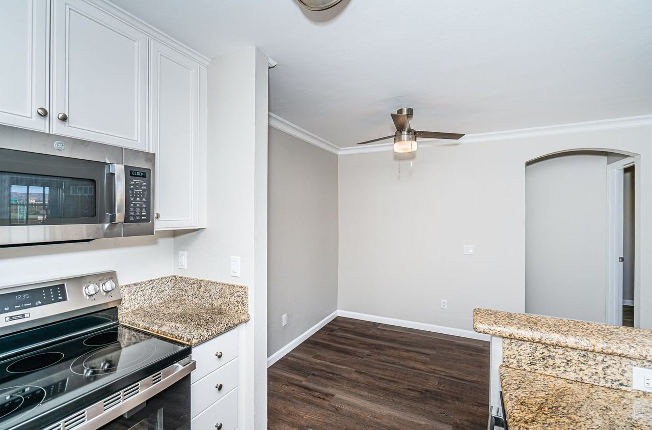 1423 Graves Ave - Photo 3 of 17