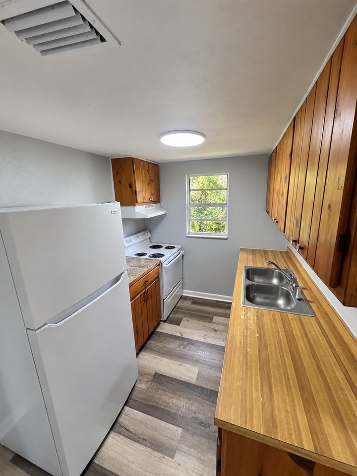 20722 Old Trilby Rd - Photo 4 of 10