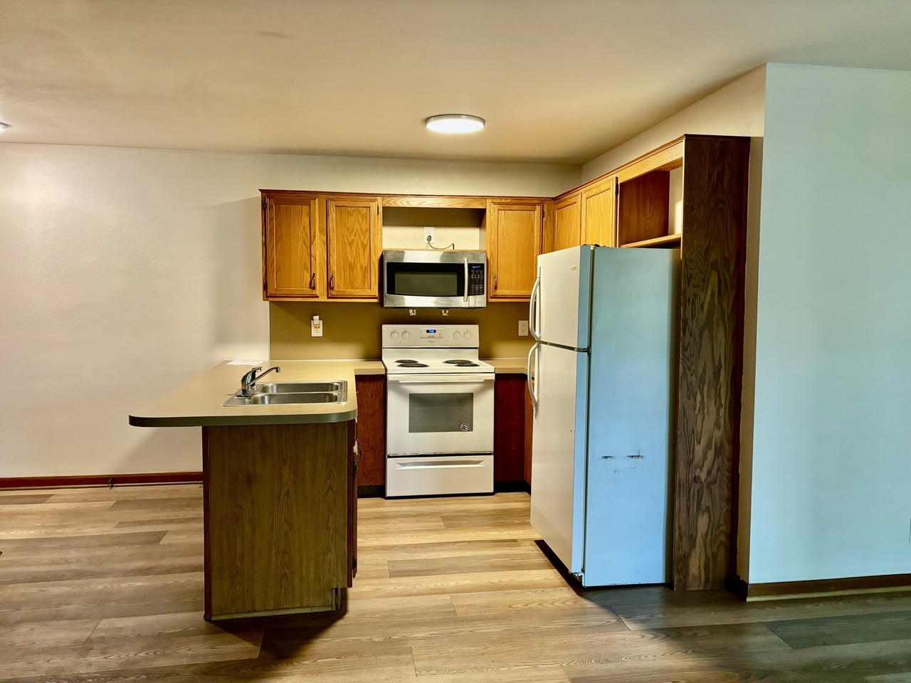 2698 Kragspough Ct #2698 - Photo 2 of 16