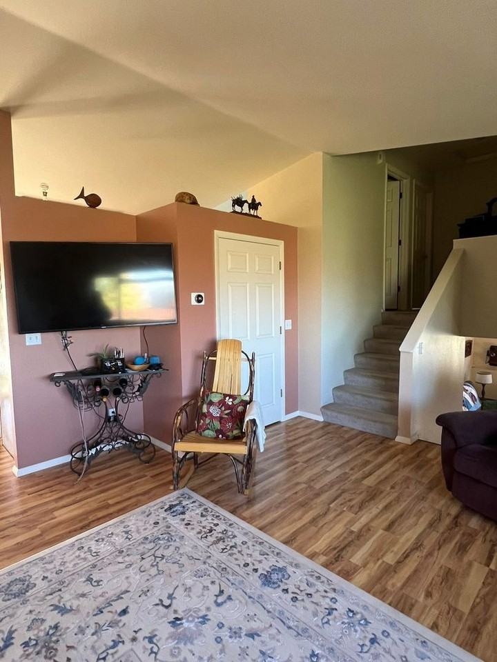 2655 Toney Dr - Photo 3 of 17