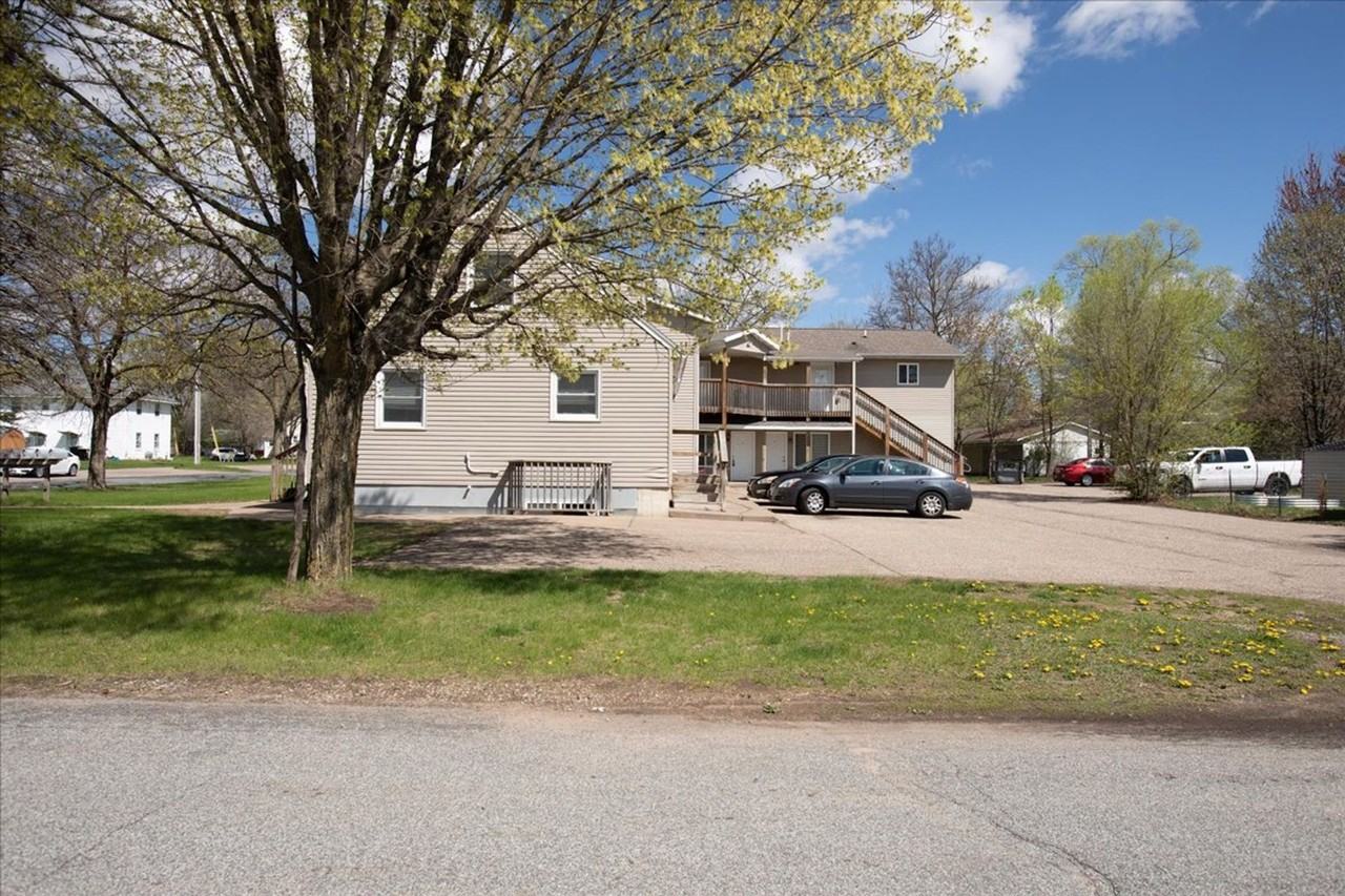 S&H Investments - 1820 8th St. E - Photo 5 of 5