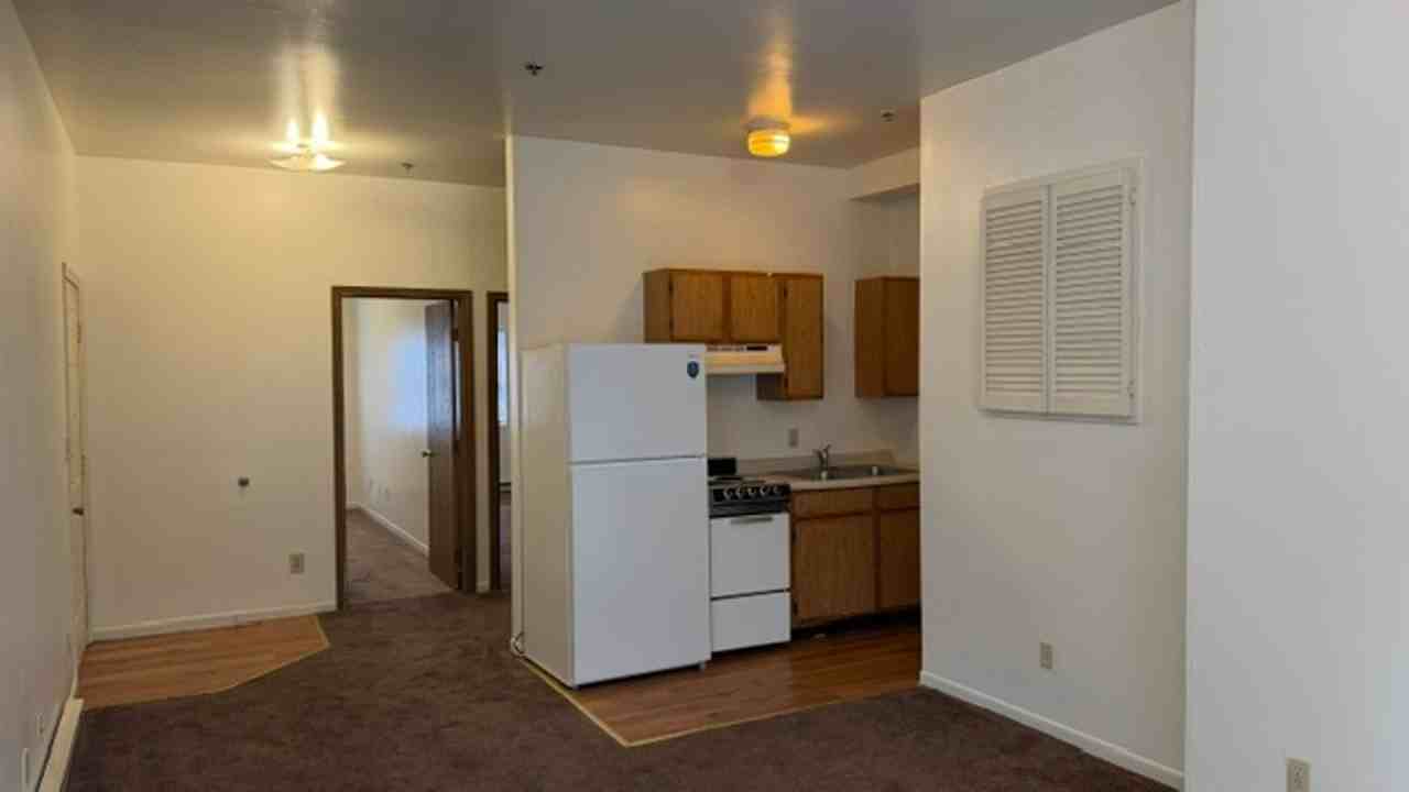 528 College Ave - Photo 2 of 13