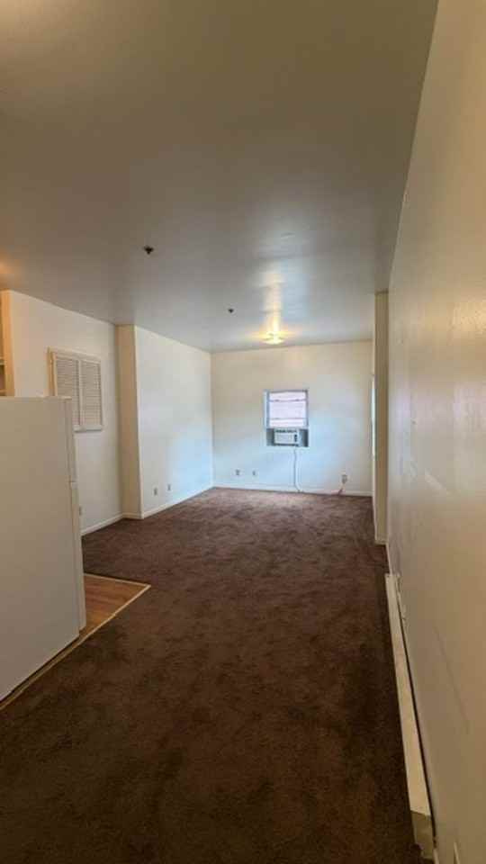 528 College Ave - Photo 4 of 13