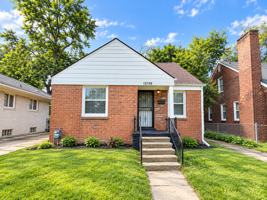 featured image of 15758 Fielding St