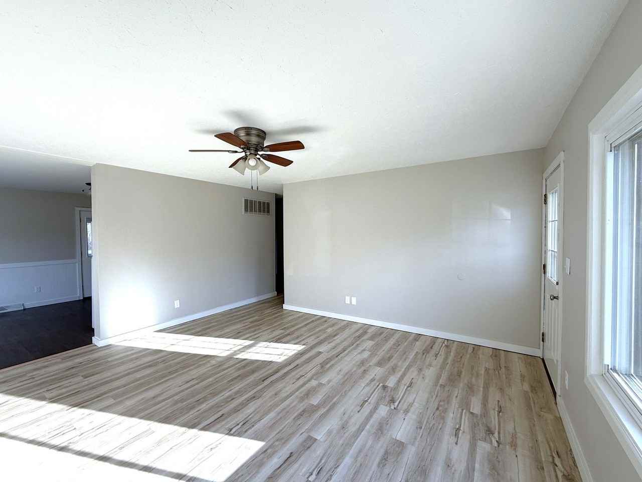 3416 9th St - Photo 3 of 14
