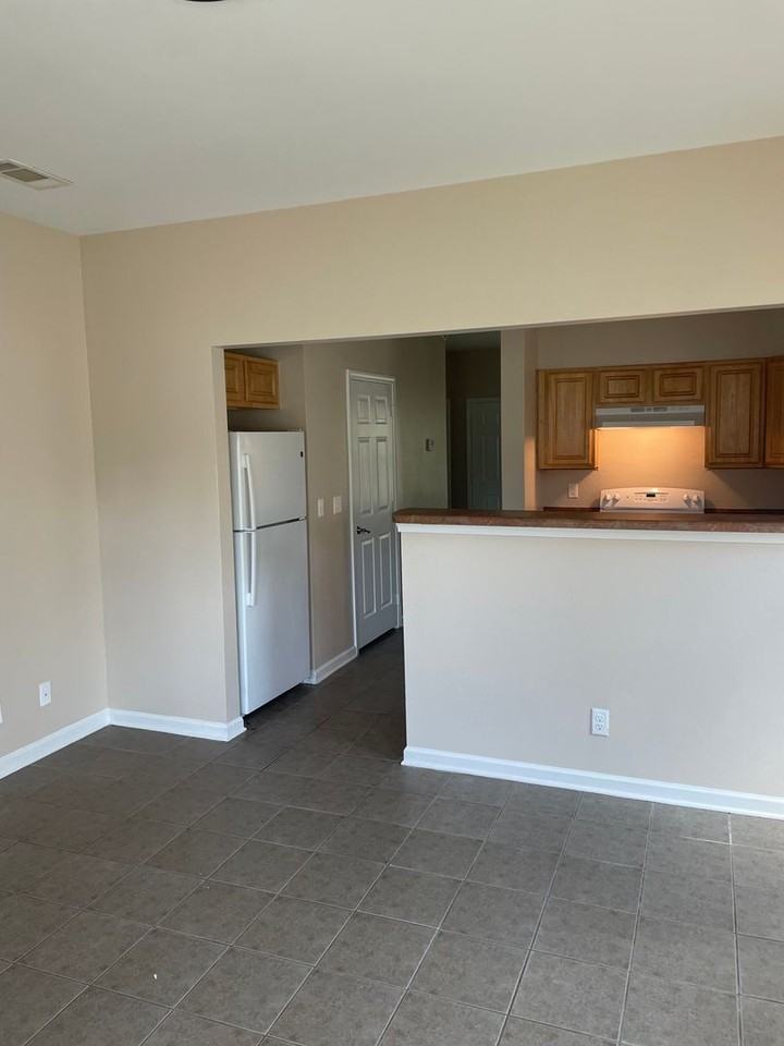 9082 Cedar Ct - Photo 2 of 9