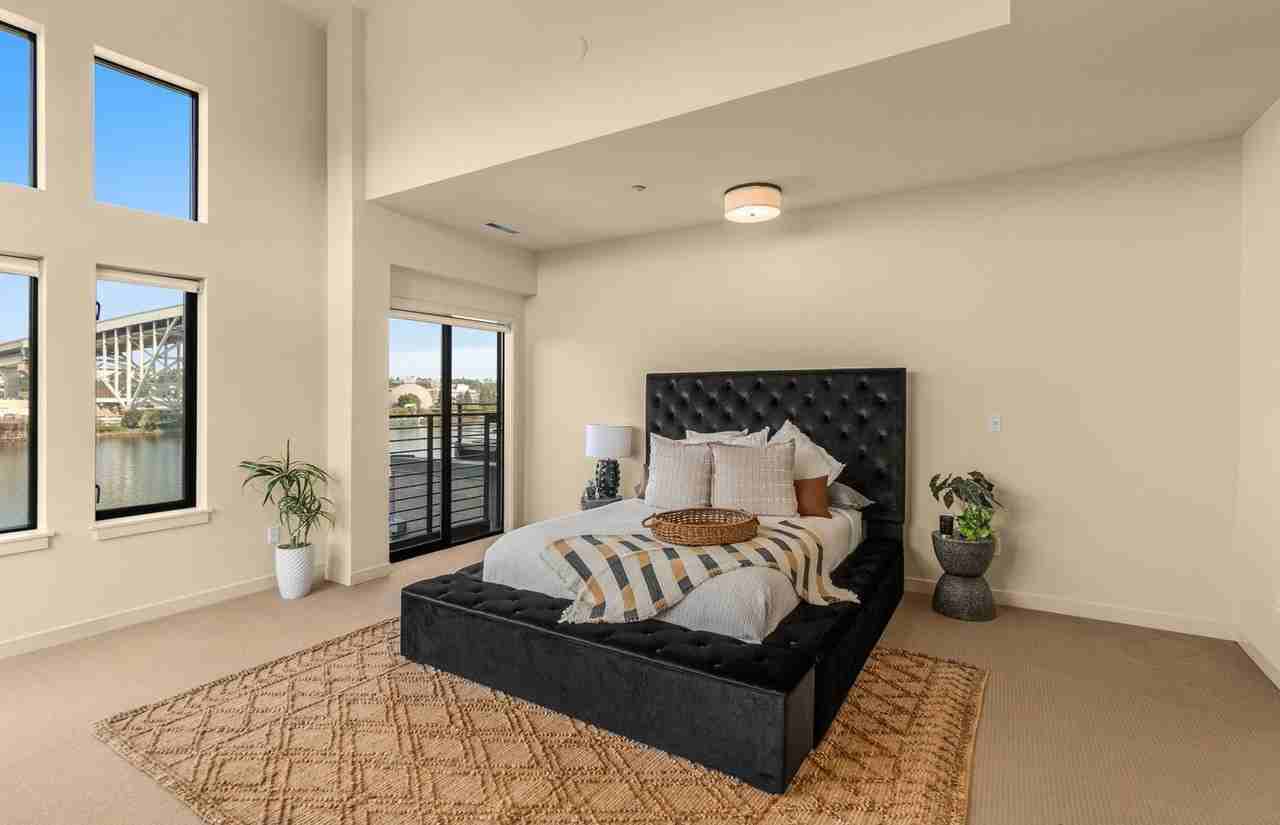 2172 Nw 16th Ave - Photo 2 of 50