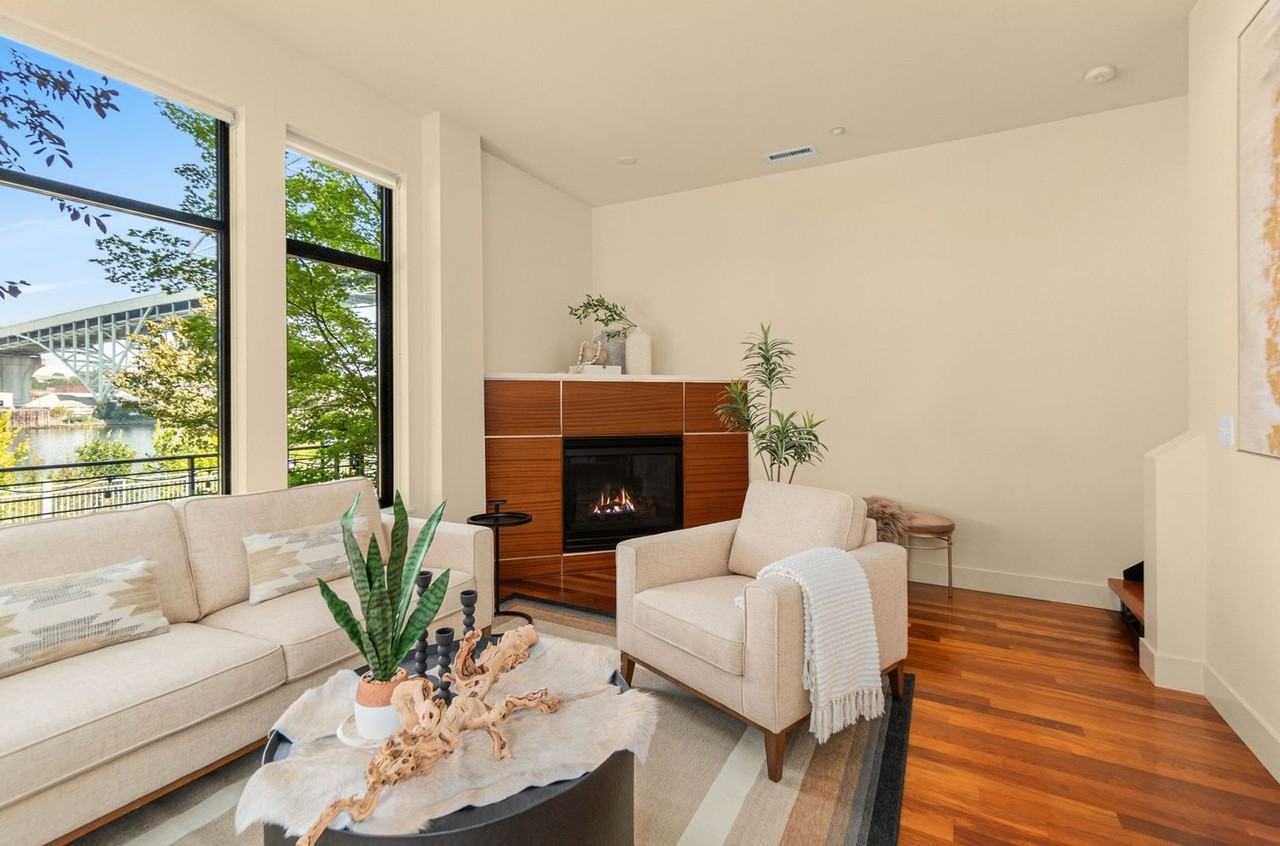 2172 Nw 16th Ave - Photo 4 of 50