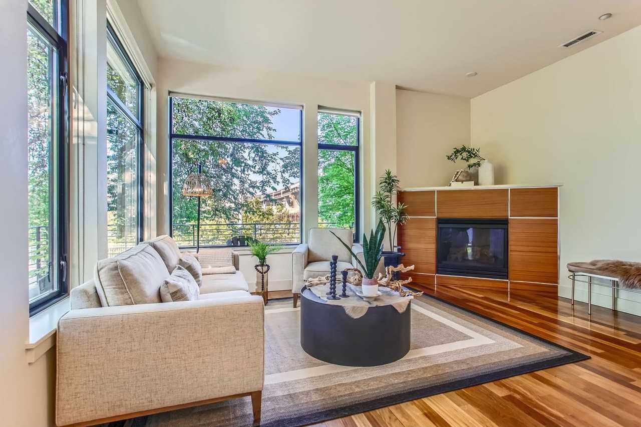 2172 Nw 16th Ave - Photo 5 of 50