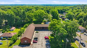 featured image of 643 Suffield St