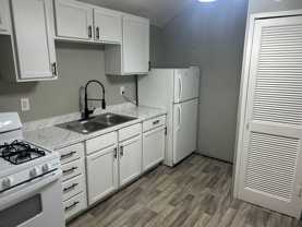 874 Cline St - Photo 1 of 1