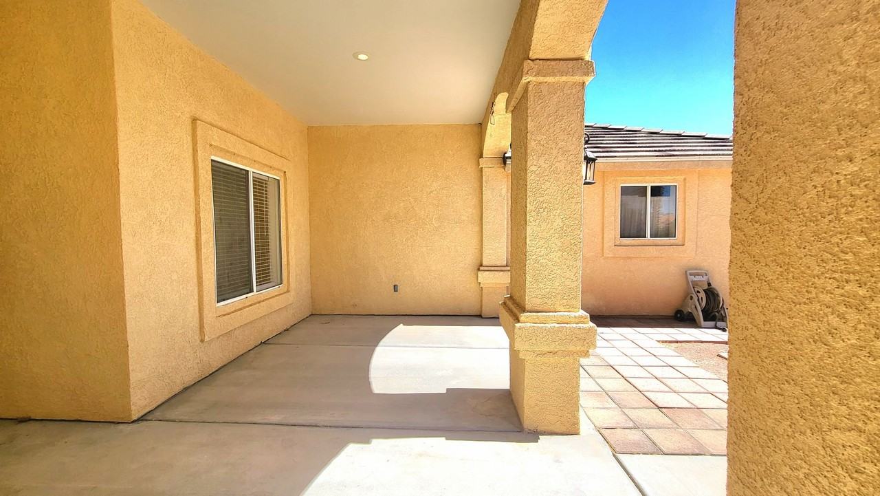 6740 Longmeadow Dr - Photo 6 of 48