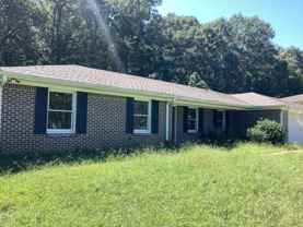 3121 Hawthorne Cir - Photo 1 of 1