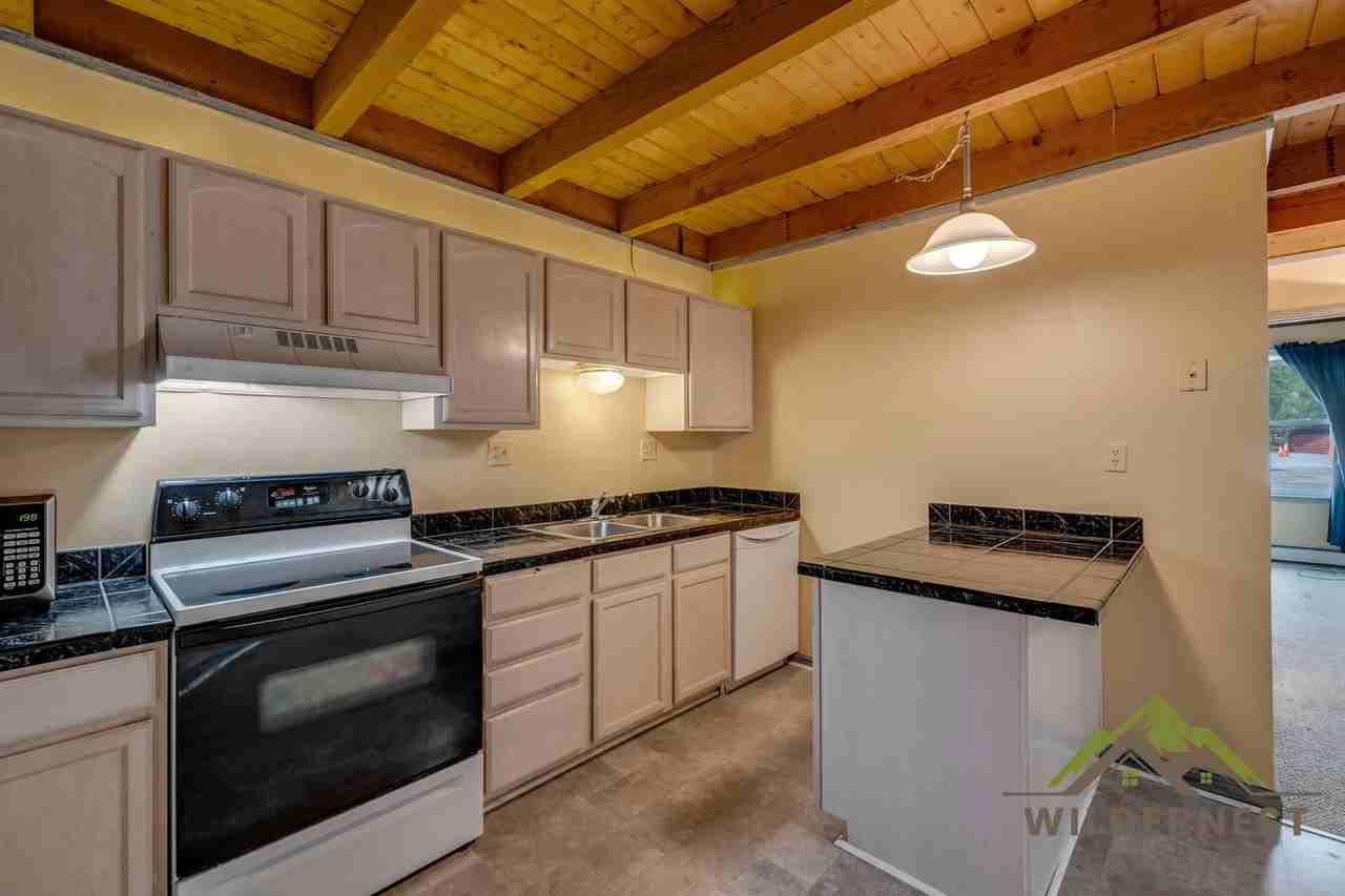 4400 Lodge Pole Cir - Photo 6 of 19