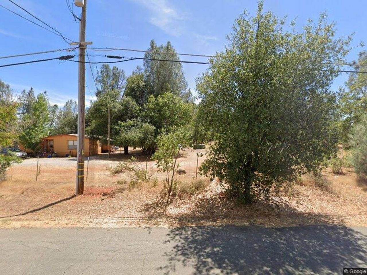 20211 Portero Dr - Photo 2 of 4
