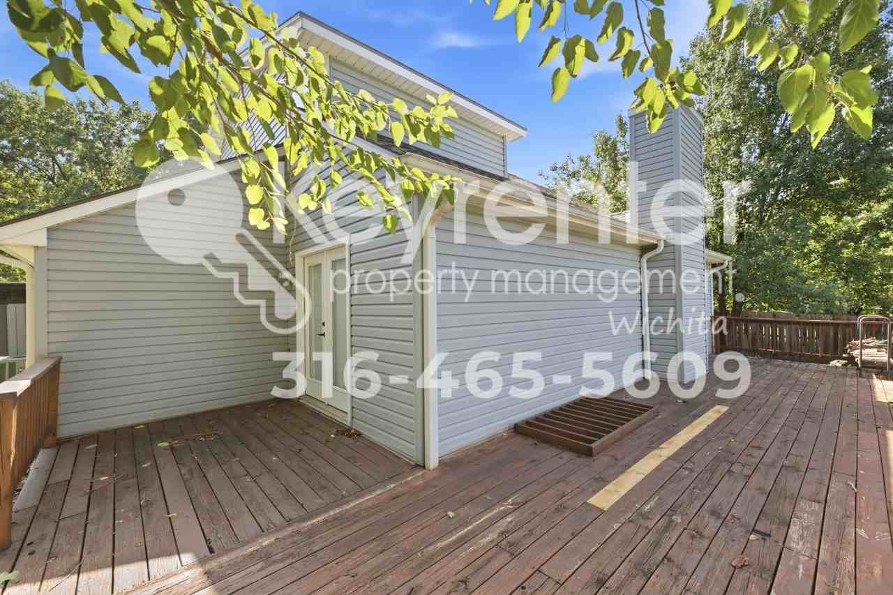 2509 S Linden St - Photo 3 of 16