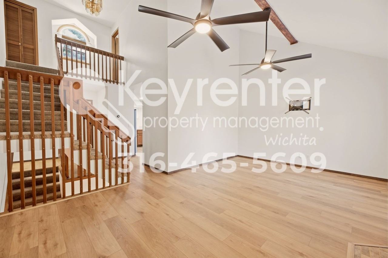 2509 S Linden St - Photo 4 of 16