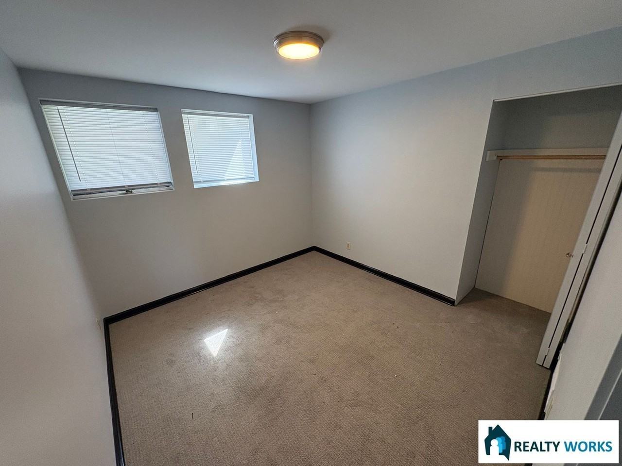3923 N 7th St - Photo 3 of 7