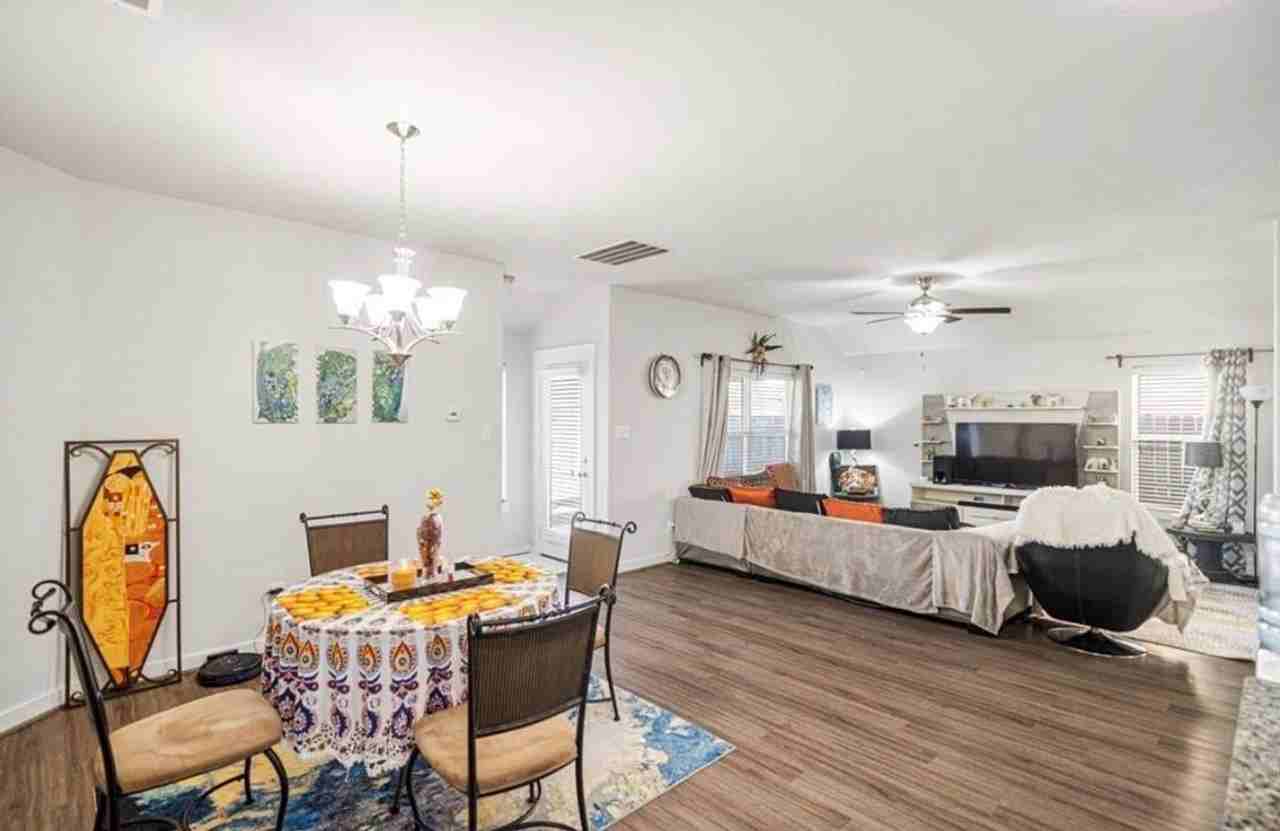 15419 Royce Holly Dr - Photo 7 of 29