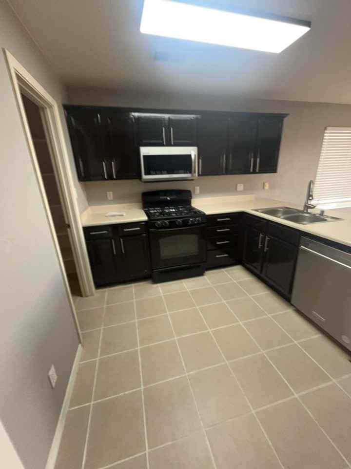 6309 Dante Ln Nw - Photo 3 of 18