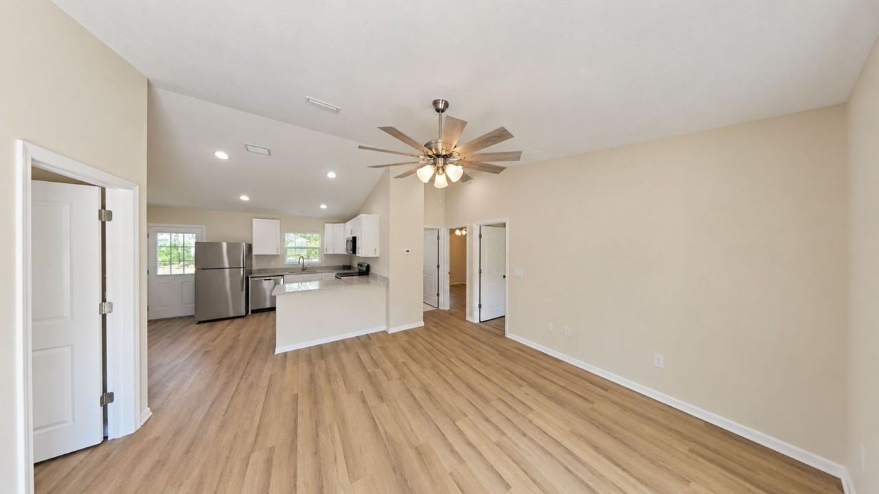 11089 Sw 108th St - Photo 2 of 18
