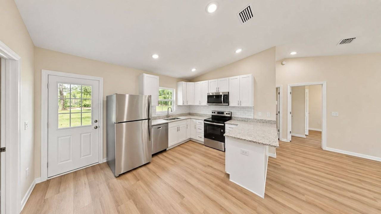 11089 Sw 108th St - Photo 5 of 18