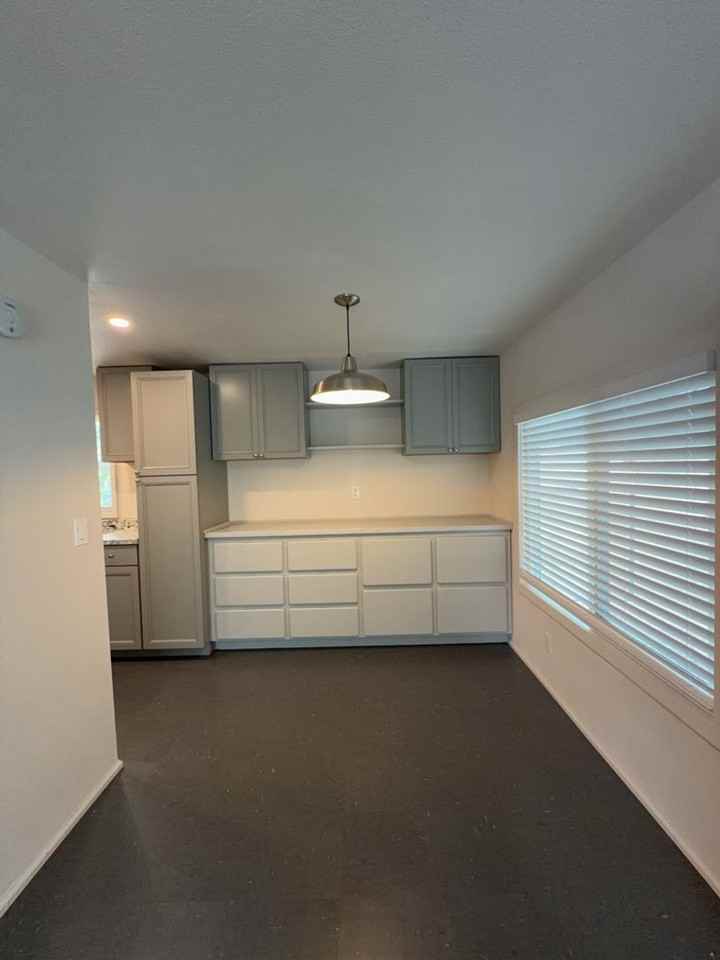 13590 Eastlake Dr - Photo 7 of 18