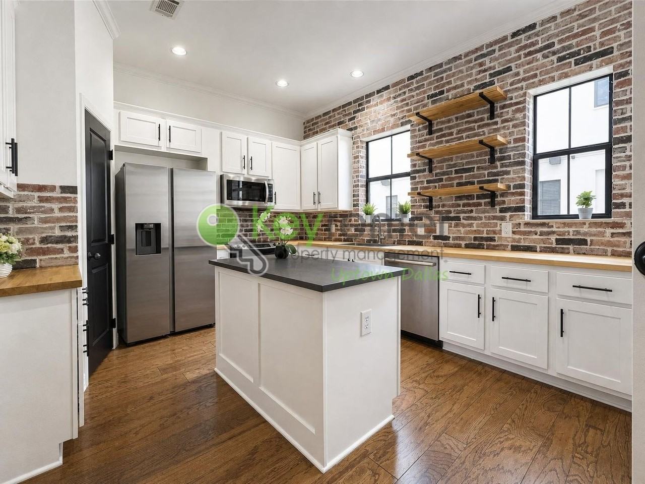 3124 Carmel St - Photo 3 of 30