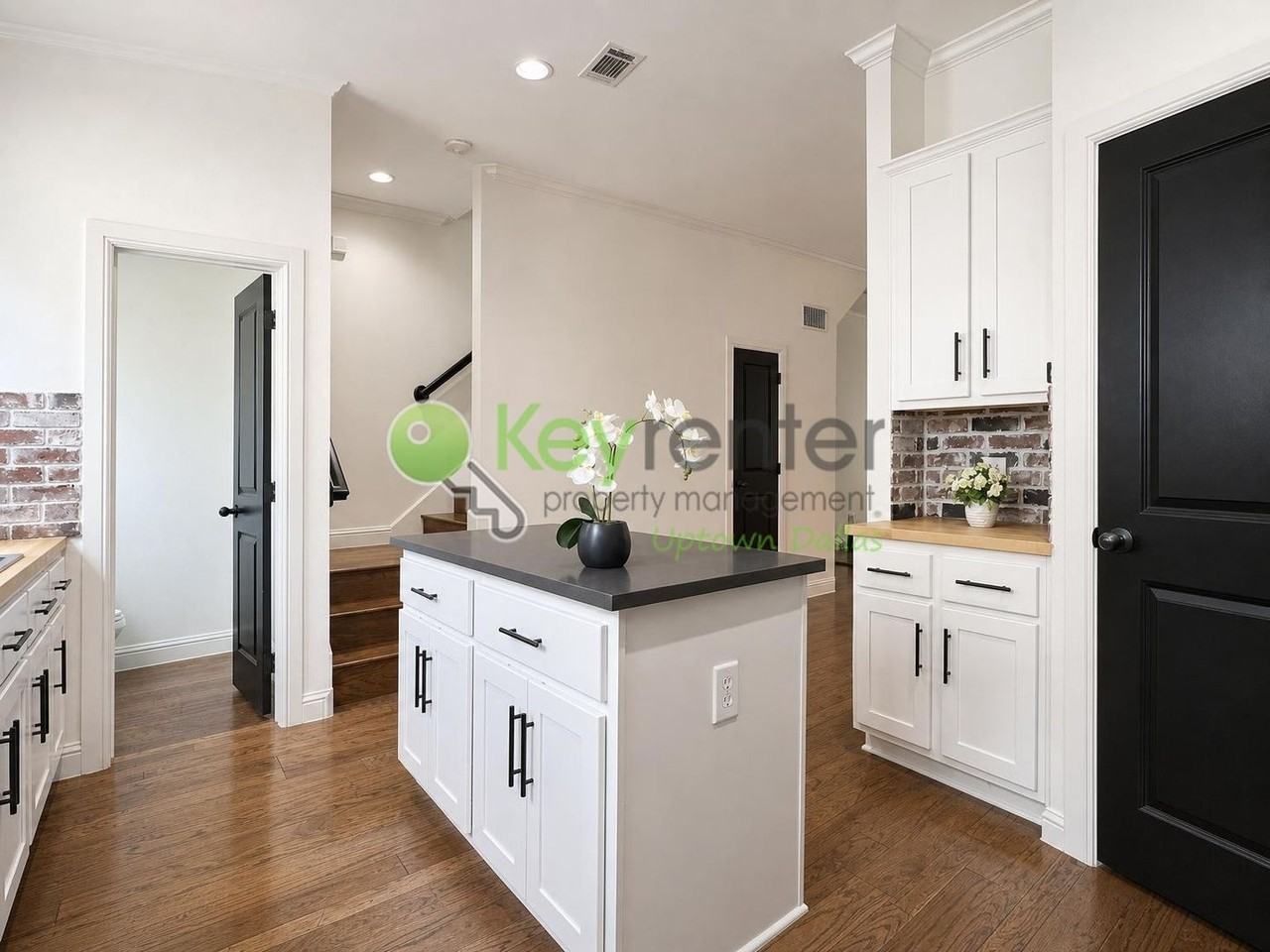 3124 Carmel St - Photo 5 of 30
