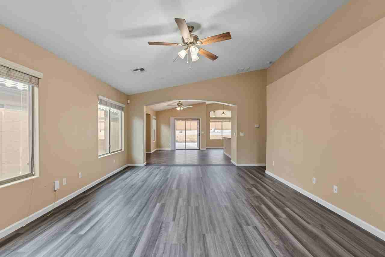25840 W Winslow Ave - Photo 3 of 29