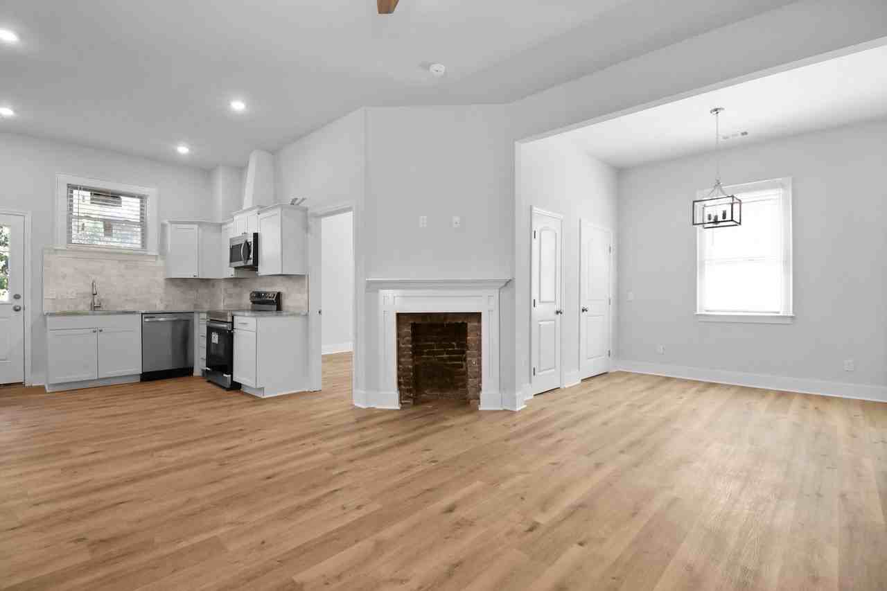 826 W Victory Dr - Photo 5 of 13