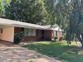 featured image of 3596 Naylor Dr